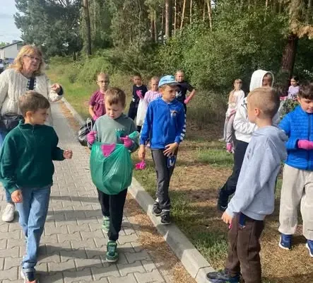 Uczniowie ze Sławy włączyli się w 33. edycję Akcji Sprzątania Świata