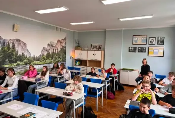 Hobbit na lekcji w Jedynce – uczniowie łączyli polski z angielskim