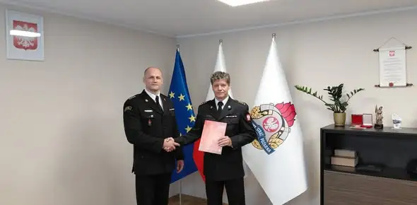 Zmiany kadrowe w Komendzie Powiatowej PSP we Wschowie – czterech strażaków z awansami
