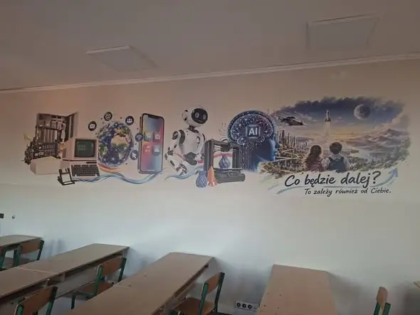 Pracownia informatyczna w szkole we Wschowie po remoncie