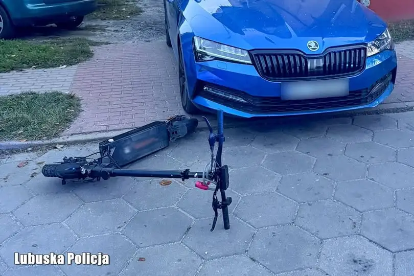 Wschowa: 18-latka potrącona przez auto podczas jazdy hulajnogą. Policja apeluje o ostrożność